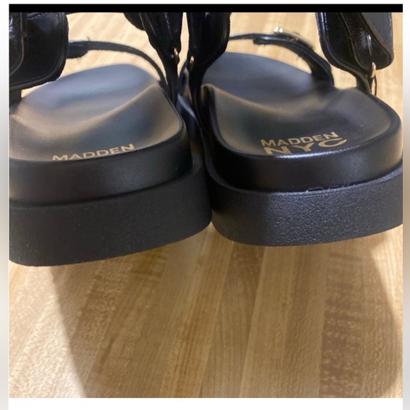 NWT! In Box! Madden NYC Black Women's Double Buckle Footbed Sandals Size 8.5 - Picture 11 of 14